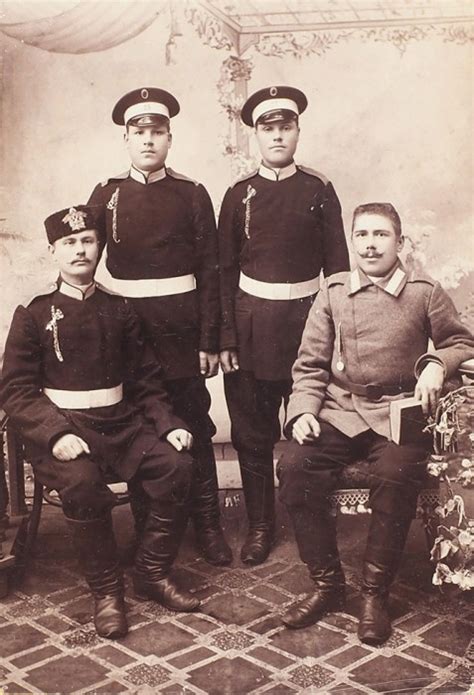 Артистическая эстетика и иерархия в искусстве движения и в военной службе