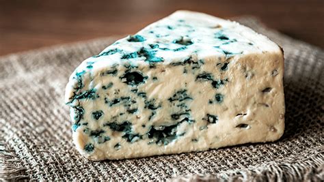 Голубая плесень: тайны, которые создают неповторимый вкус сыра