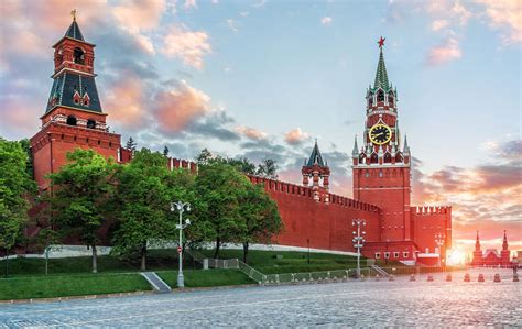 История Кремля: место великих событий в красочных образах прошлого