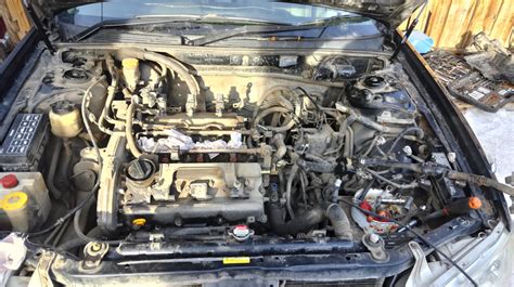 Местонахождение порта для обнаружения проблем в автомобиле Nissan Cefiro A33