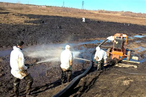 Натуральные методы очистки двигателя трактора от мазута дома
