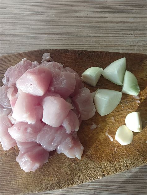 Обеденные салаты для заботящихся о фигуре: полезные и вкусные идеи блюд