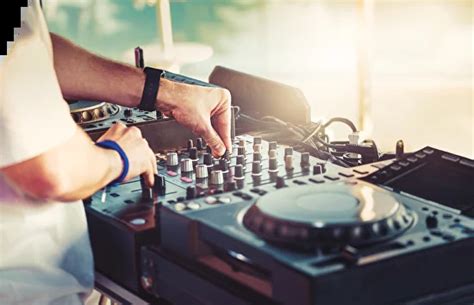 Паркур-шоу, танцевальные битвы и dj-сеты: Вращение в ритме энергии и таланта