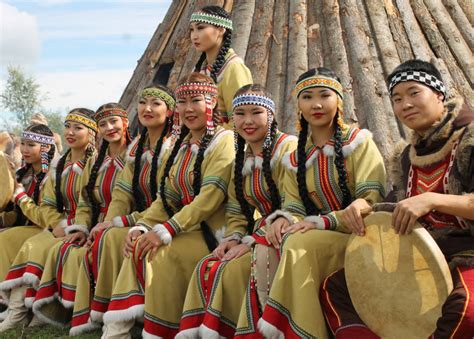 Племена коренных народов и их воздействие на жизнь и развитие поселения