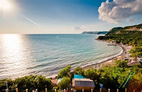 Популярные курорты на прекрасном побережье Чёрного моря