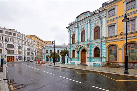 По уединенным переулкам Исторического Адлера