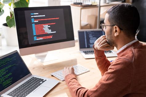 Работа под собственным именем: основные особенности и перспективы