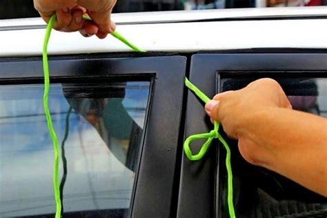 Различные способы размещения на двери автомобиля