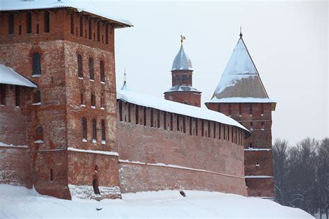 Раскопки Новгородского кремля: погрузитесь в историю на собственном опыте