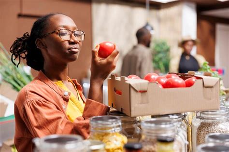 Рынок: поиск экологически чистых продуктов от местных производителей