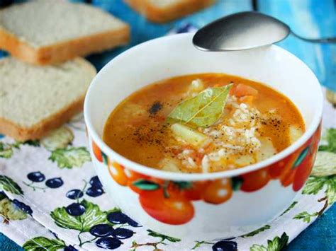 Суп с нежным мясом и ароматным картофелем