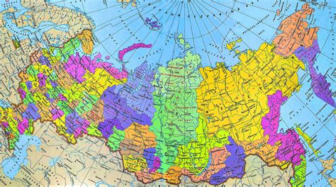Туристические достопримечательности вдоль границы между Западом и Востоком Российской Федерации