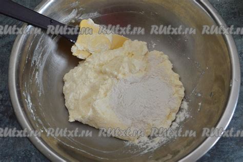 Увеличьте количество муки