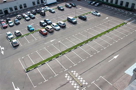 Удобная организация парковочных мест для клиентов