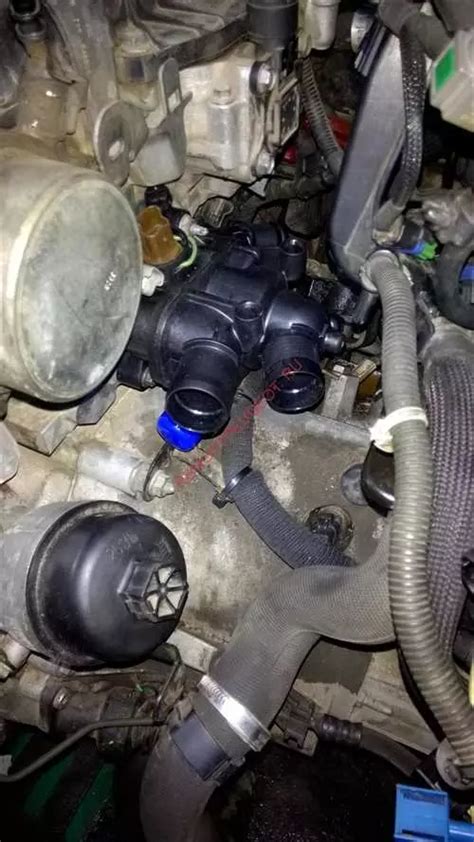 Устройство термостата в автомобиле Пежо 308 и его важная роль в системе охлаждения