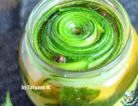 Ароматный маринованный редьковый кабачок
