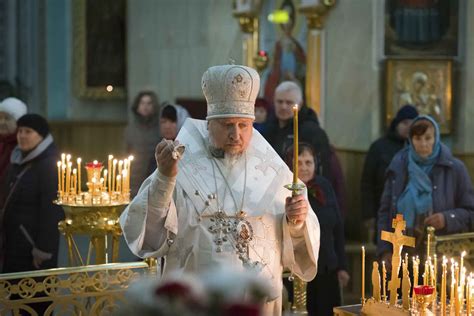 Вечерняя служба и сакрамент помазания