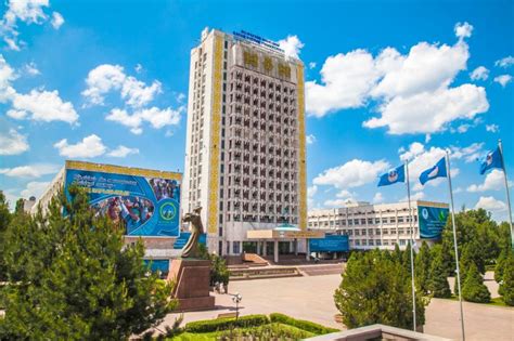 В высшее учебное заведение