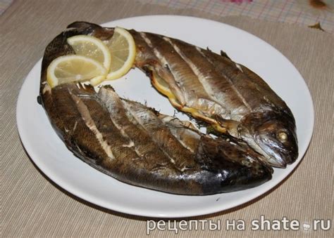 Гриль с бумагой: рыба с лимоном и зеленью