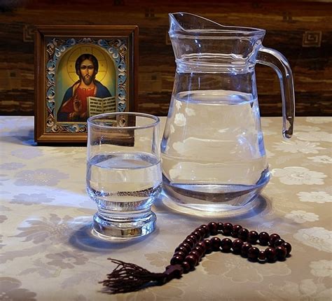 Как проводить обряды с использованием святой воды