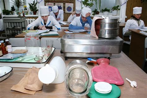 Плюсы работы официанткой после 9 класса
