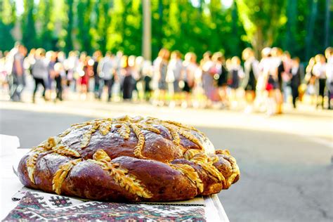 Почему каравай важен для жениха