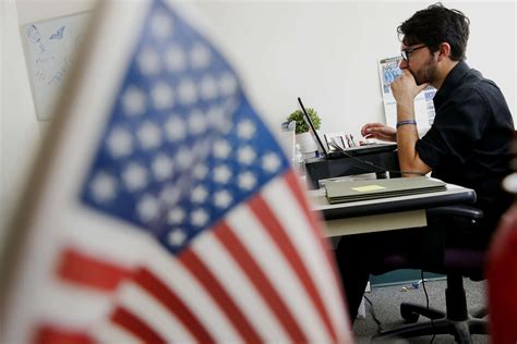 Почему нужна рабочая виза для работы в США