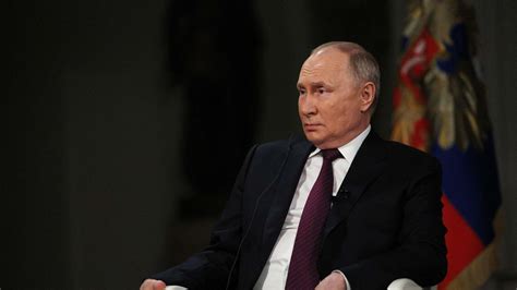  Мир разделен на две части 